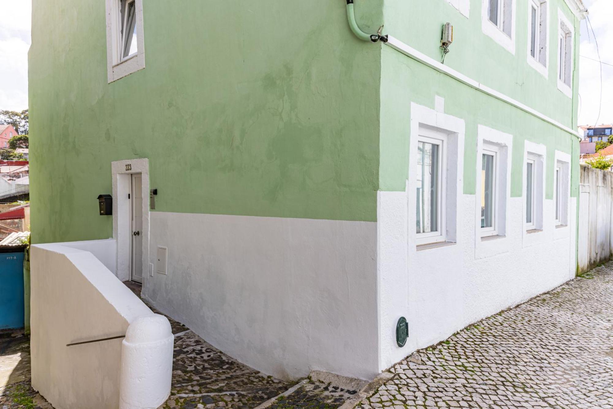 Cruzeiro Charm Apartments Lisbona Esterno foto